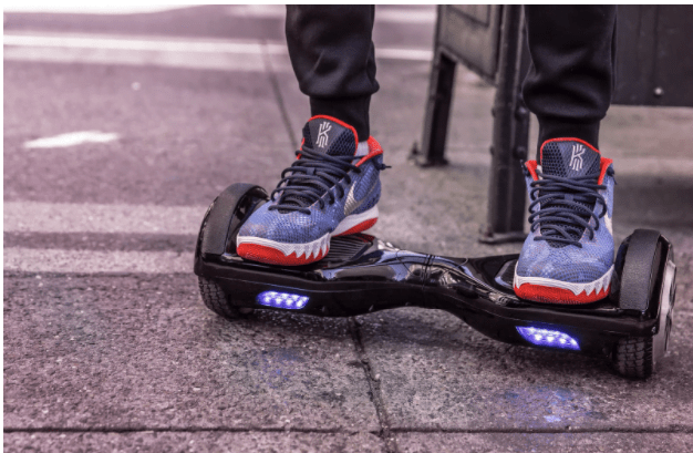 Scuter electric vs. skateboard vs. hoverboard – ce alegi?